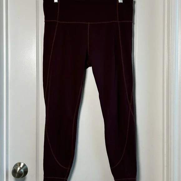 Athleta Burgundy Contrast Stitch High Rise Crop Leggings Sporty Athleisure Style - Picture 1 of 2